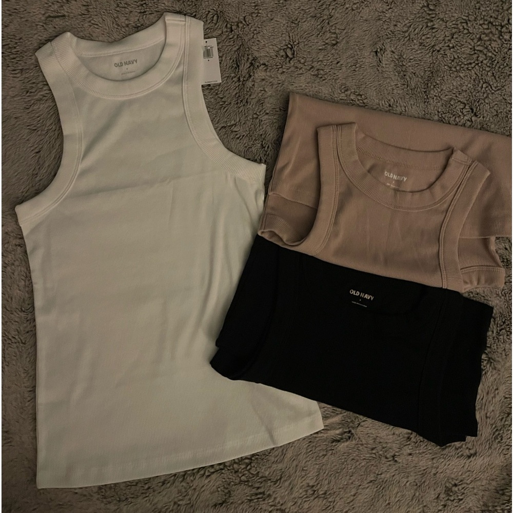 lot of 6 small women’s ribbed tank tops from Old Navy